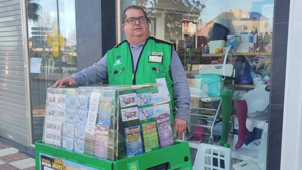 El vendedor que ha dado el premio en Ronda.