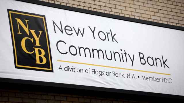 Logo de NYCB.