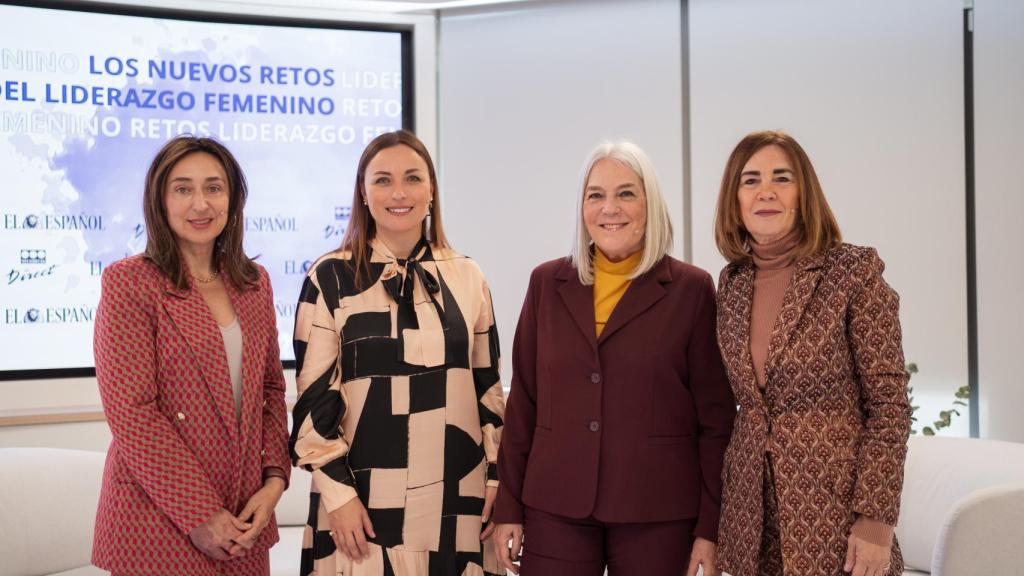 Laura Gonzalvo junto a Charo Izquierdo, Mercedes Wullich y Mónica Chao.