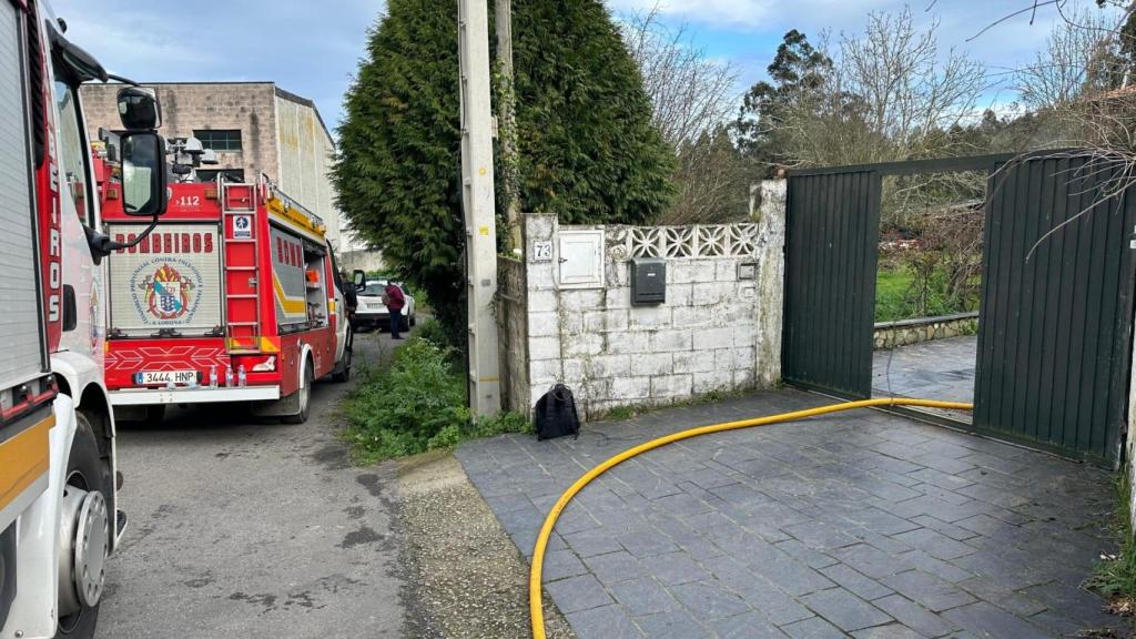 Los bomberos en el lugar de los hechos