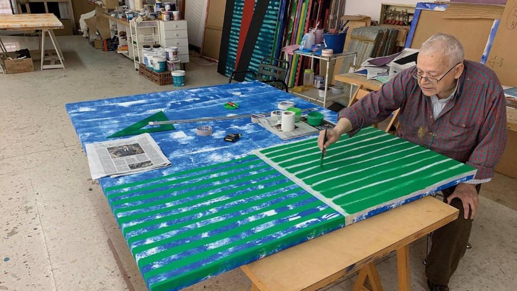 El fallecido Gerardo Olivares, trabajando en una de sus obras.