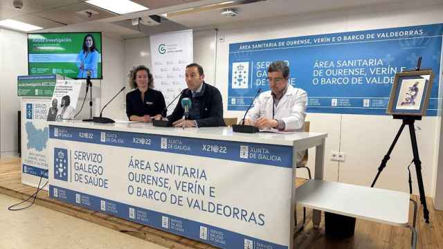 Acto de entrega de la ‘Ayuda clínico junior’ de la Asociación Contra el Cáncer en el área sanitaria Ourense, Verín e O Barco de Valdeorras.
