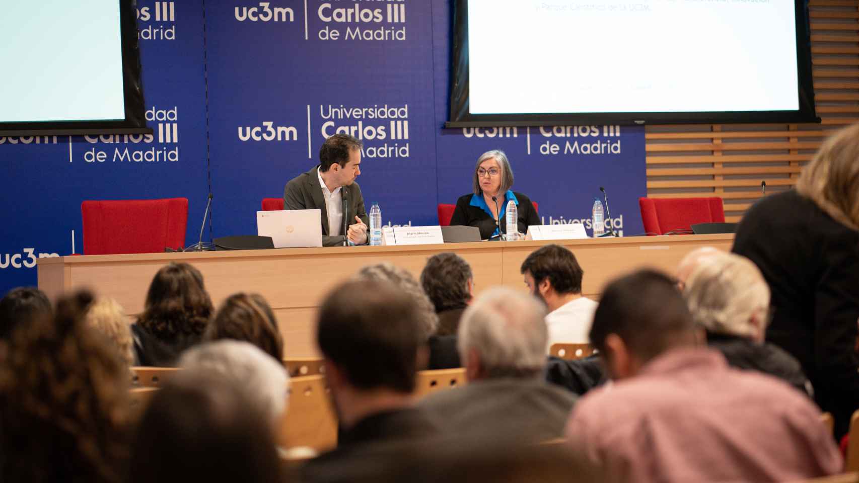 Marina Villegas, Directora General de Investigación e Innovación Tecnológica de la Comunidad de Madri, y Mario Merino, Vicerrector Adjunto de Transferencia, Innovación y Parque Científico de la UC3M.