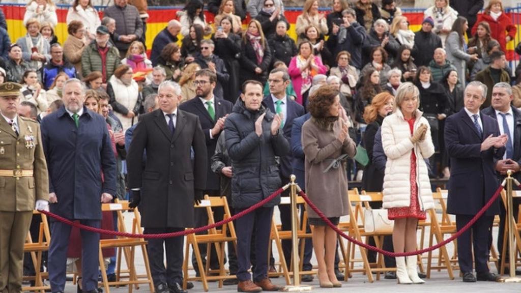Personalidades asistentes al acto