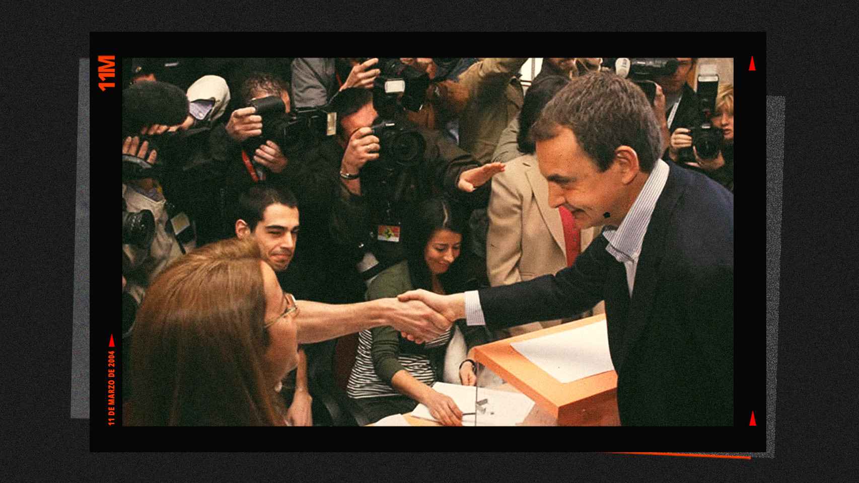 Zapatero, votando en su colegio electoral el 14-M.