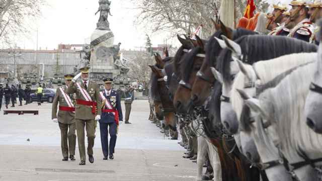 Homenaje al regimiento de Farnesio 12 en Valladolid por su 375º aniversario