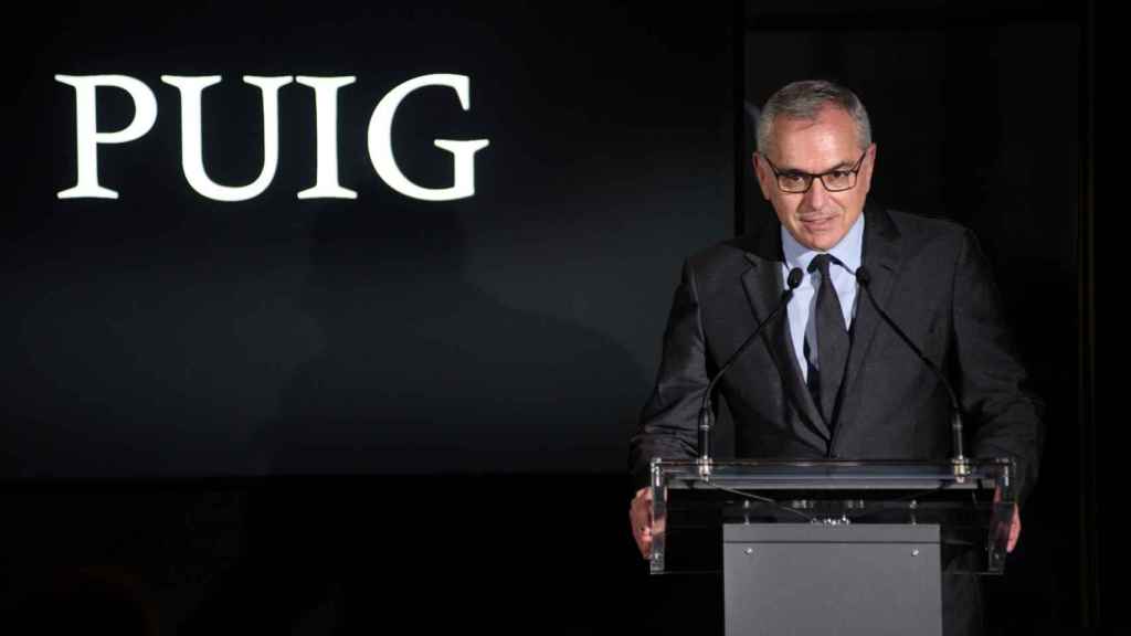 El presidente ejecutivo de Puig, Marc Puig, interviene durante la inauguración de la segunda torre de la compañía Puig.