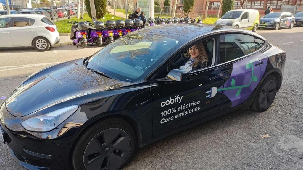 Un 8 de marzo de 2003 su marido le regaló el curso de licencia de conducir en una autoescuela.