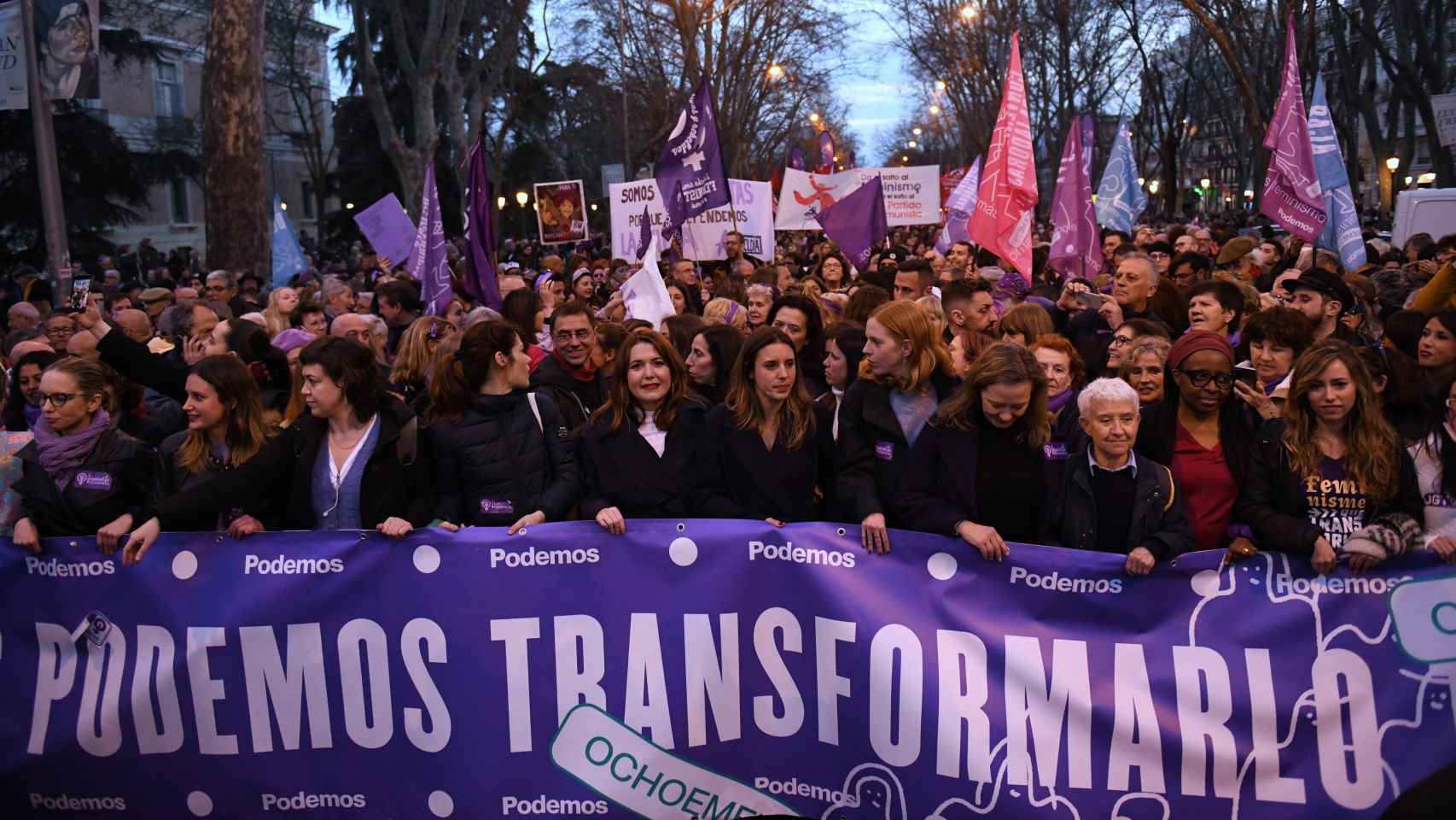 Cabecera de Podemos durante una manifestación por el 8M el pasado año.