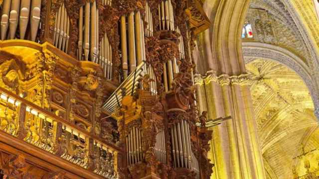 Imagen del órgano de la Catedral de Sevilla.