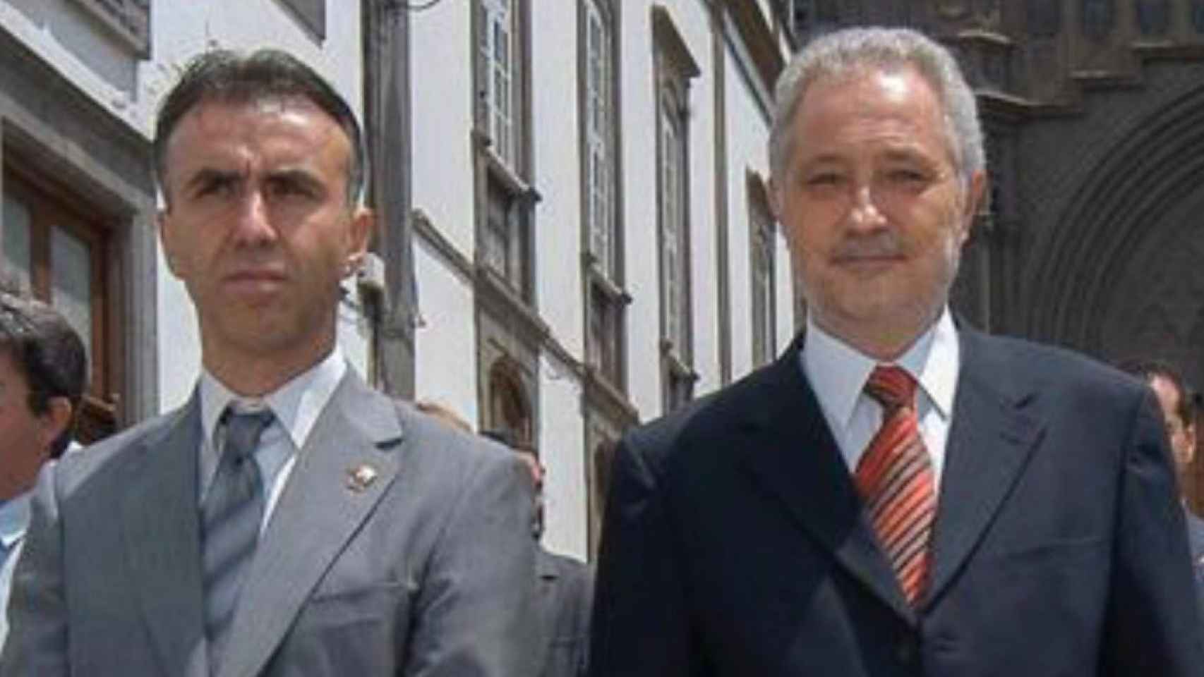 Ángel Víctor Torres (izquierda) en su etapa como alcalde de Arucas.