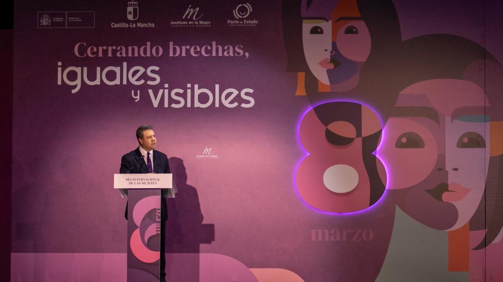 Emiliano García-Page en el acto del 8M. Foto: JCCM.