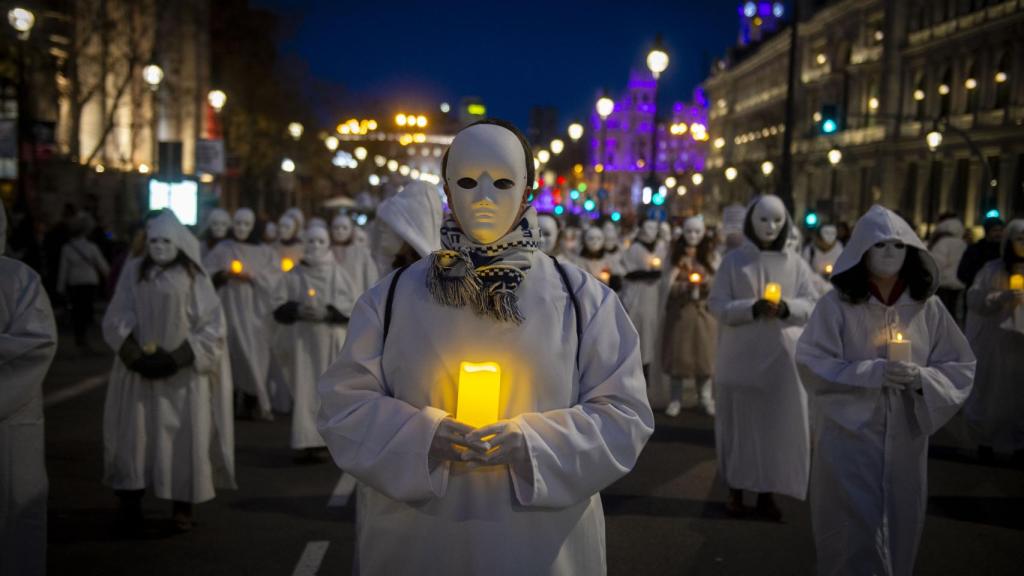 La 'Compañía feminista' durante la manifestación de Cibeles.