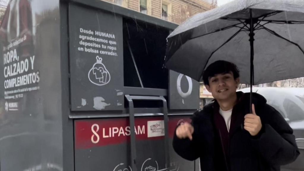 Humana reabre su tienda de ropa de segunda mano en Sevilla: hay trajes de flamenca por 80 euros