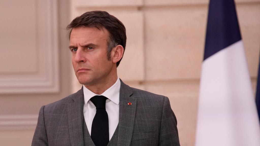 Emmanuel Macron, durante un acto en París con la presidenta moldava Maia Sandu.