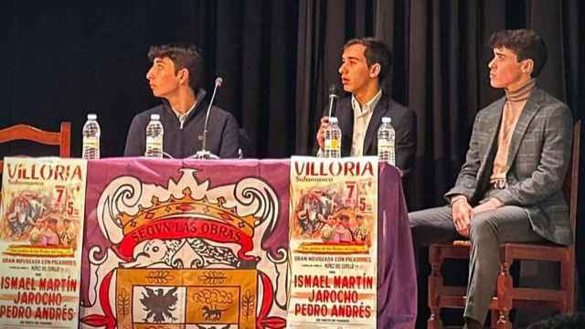 Los tres novilleros en la presentación del festejo de Villoria para el 7 de abril.