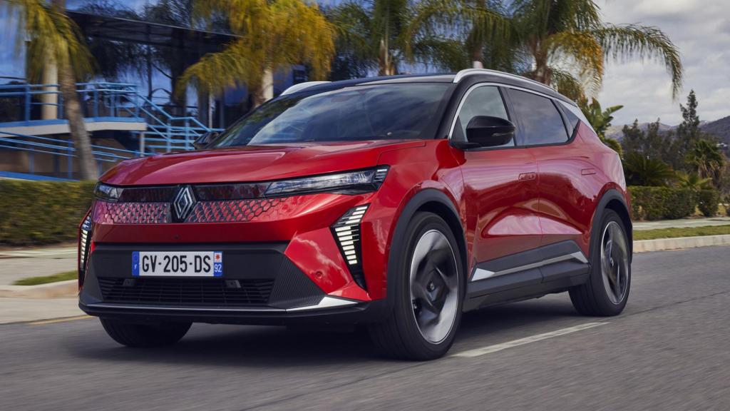 El Renault Scénic es la apuesta de coche familiar con sistema 100% eléctrico.