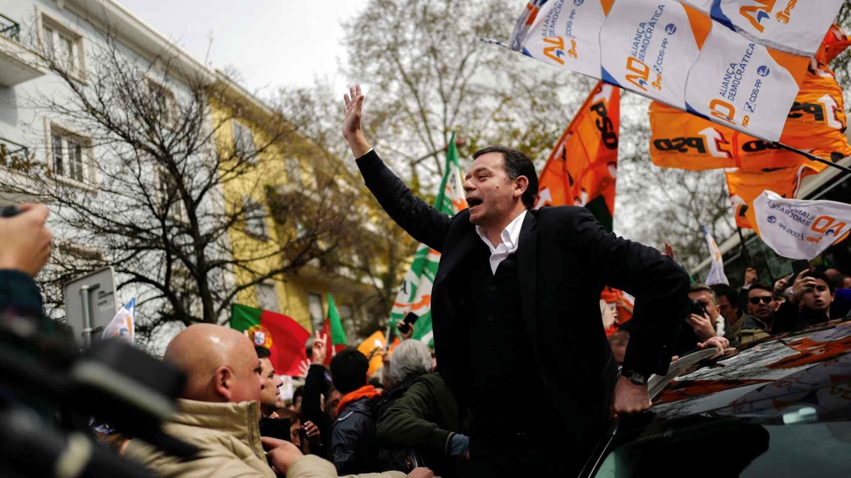 El líder del Socialdemócrata (PSD) y la Alianza Democrática (AD), Luis Montenegro, durante la campaña electoral.