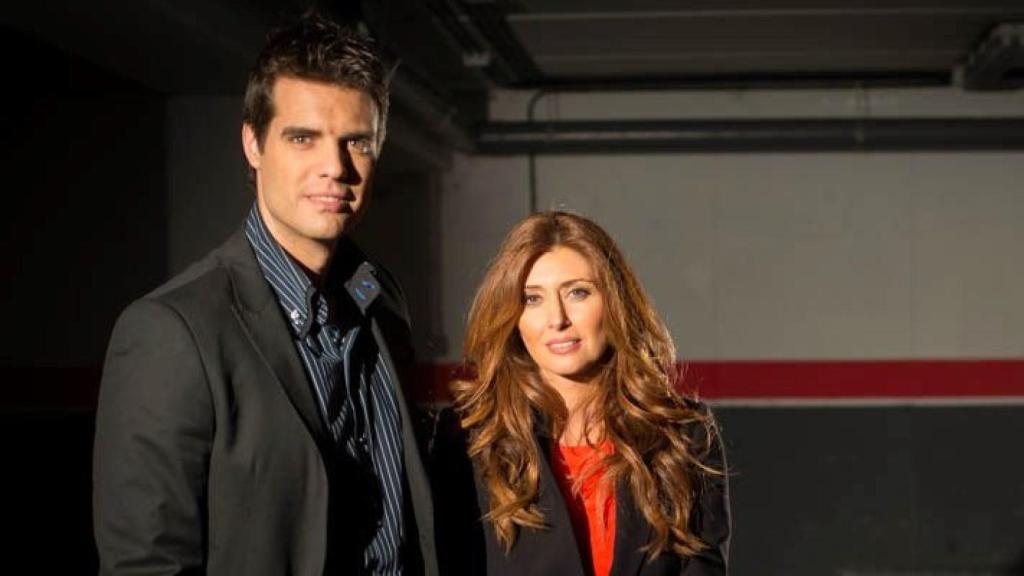 Aleman junto a Patricia Betancourt en Detrás de la verdad