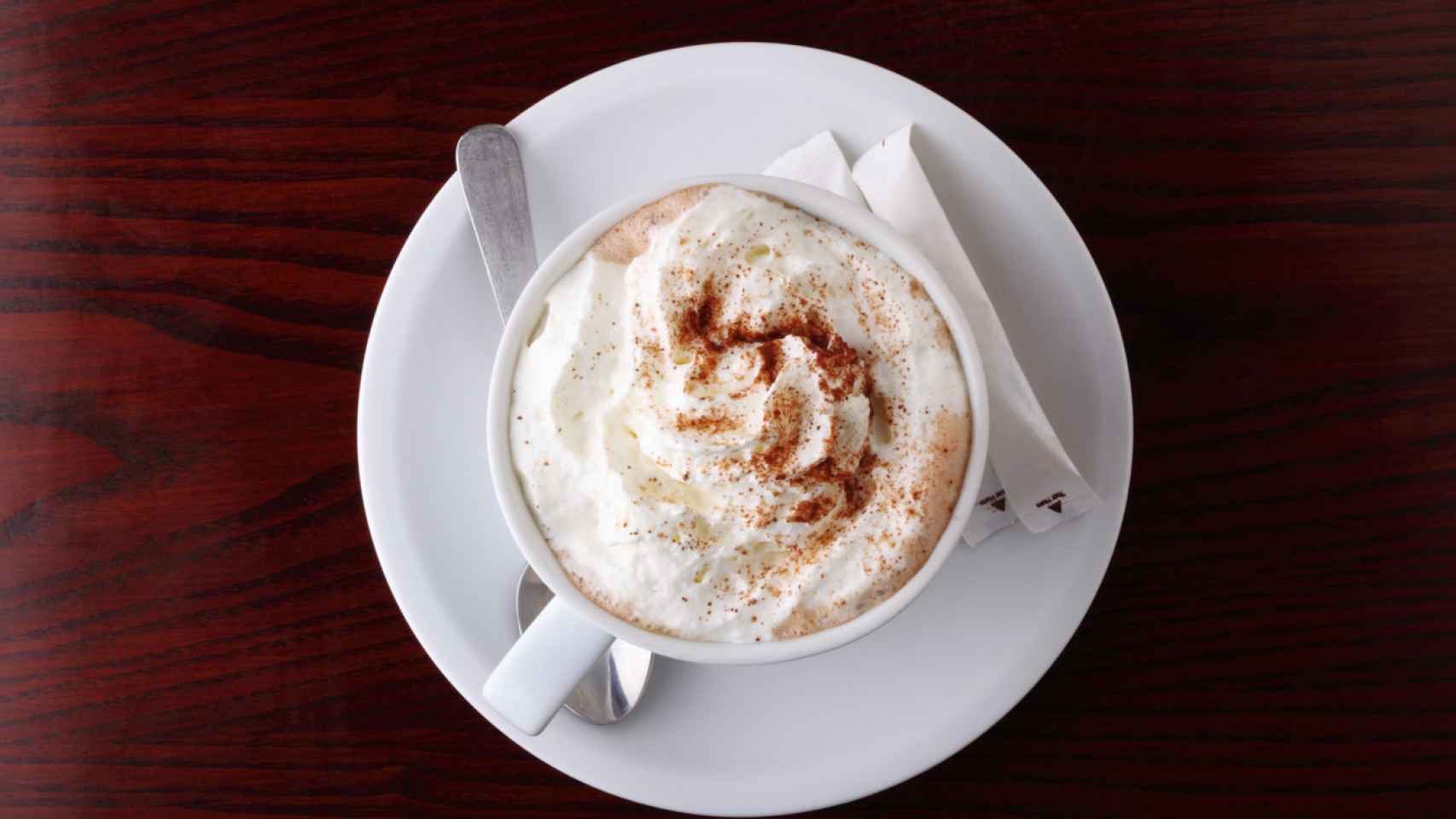 La crema batida en el café puede favorecer la ganancia de peso.