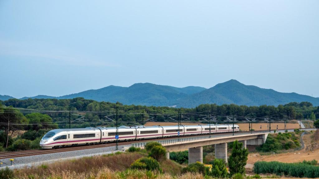 Atento a esta oferta del AVE: billetes de tren desde Asturias a 25 euros a partir de esta fecha