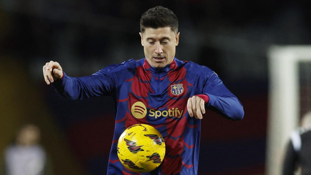 Lewandowski, durante un calentamiento con el FC Barcelona