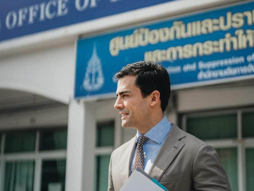 Juan Gonzalo Ospina, en una imagen saliendo de la fiscalía en Koh Samui.