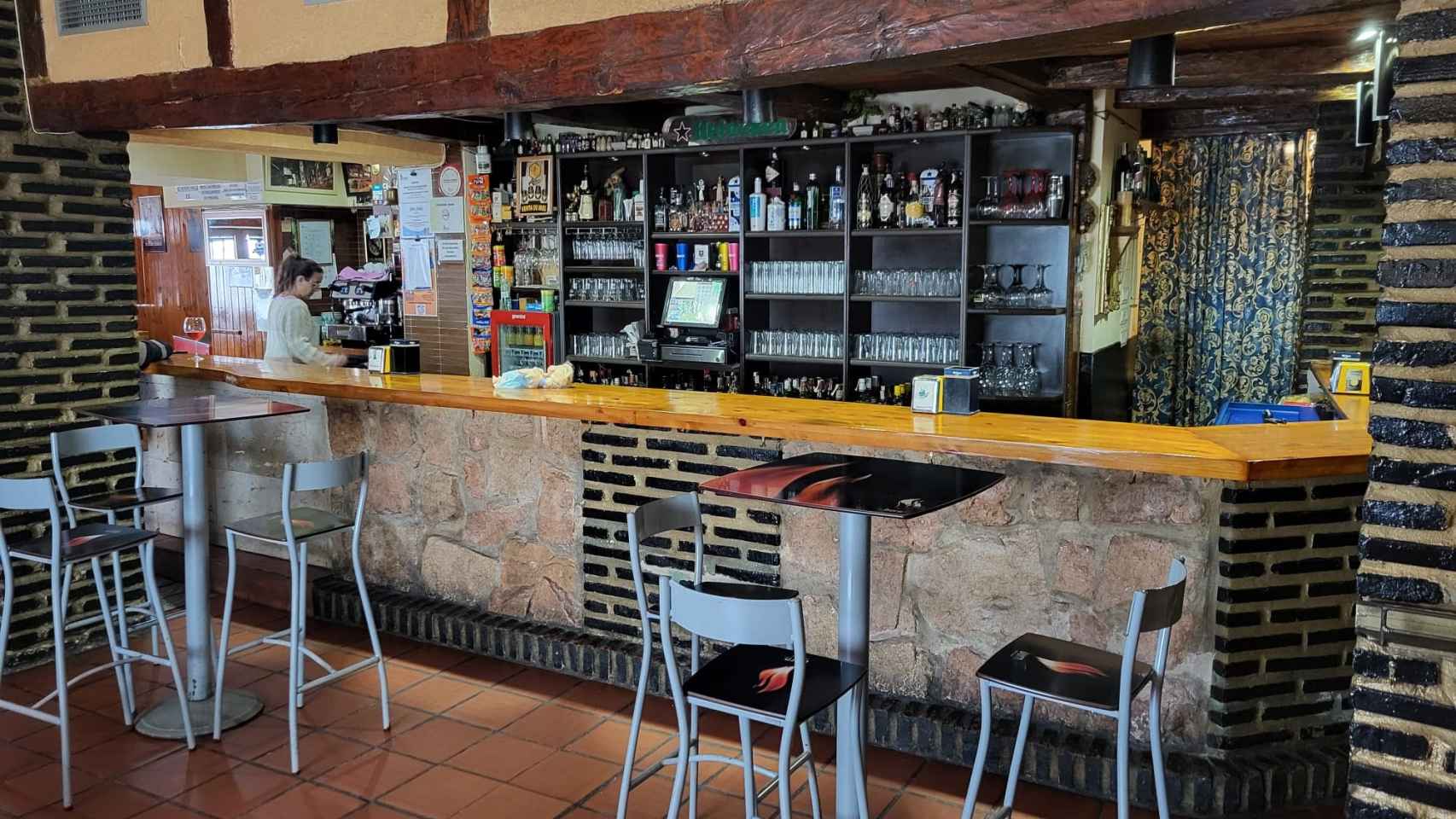 Interior del Bar Sala San Francisco en Villanubla (Valladolid).