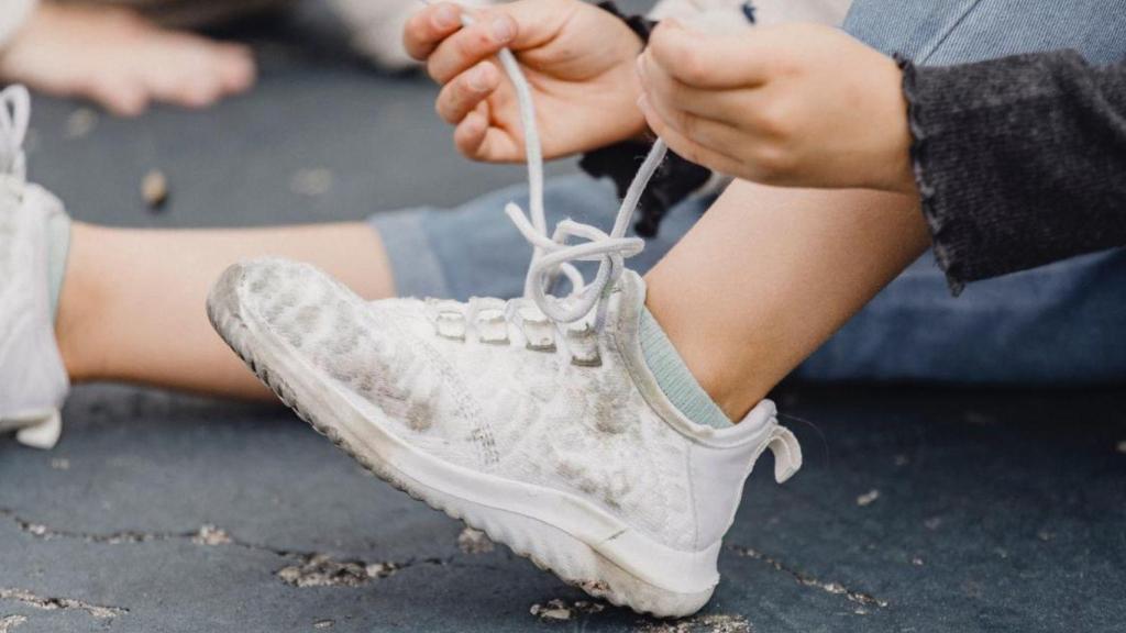 Zapatillas blancas manchadas