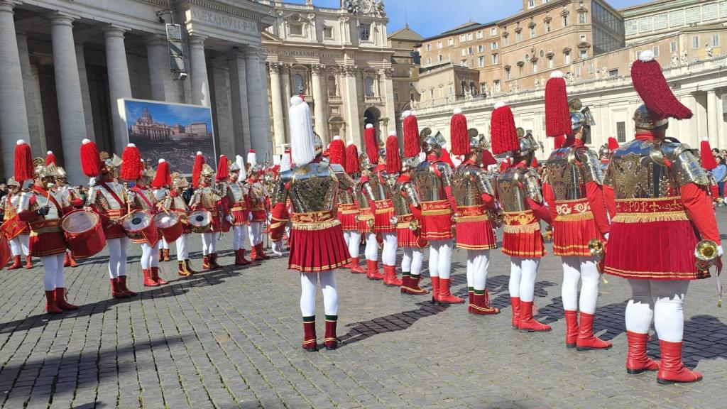 Armaos haciendo la estrella.
