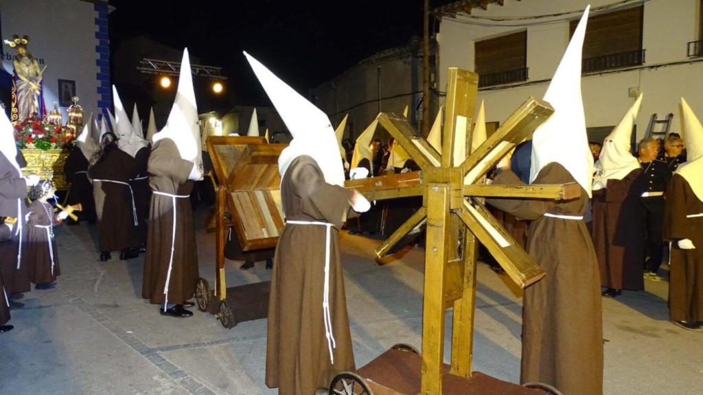 Procesión de las Carracas en Quintanar de la Orden (Toledo).