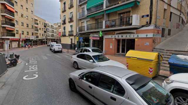 Farmacia en la calle de las Torres en Cuenca. Foto: Google Maps.