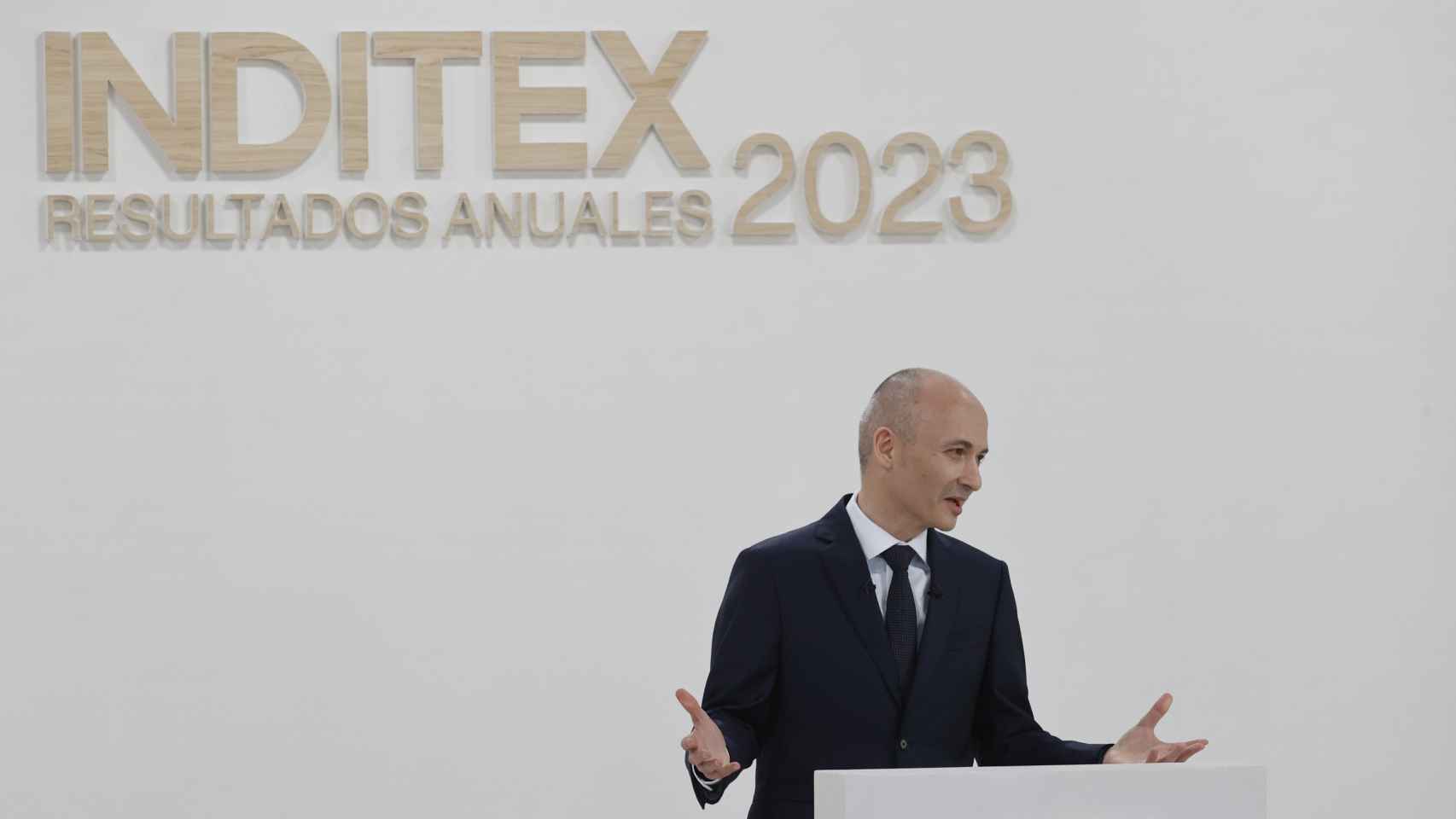 Inditex is committed to aggressive investment in logistics as its online business grows larger than its physical business