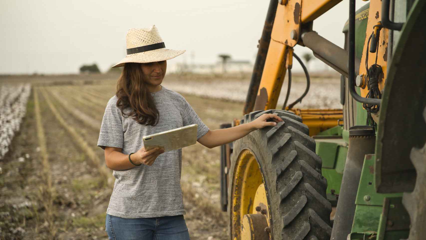 Muchas mujeres que trabajan en el campo no constan en los datos.