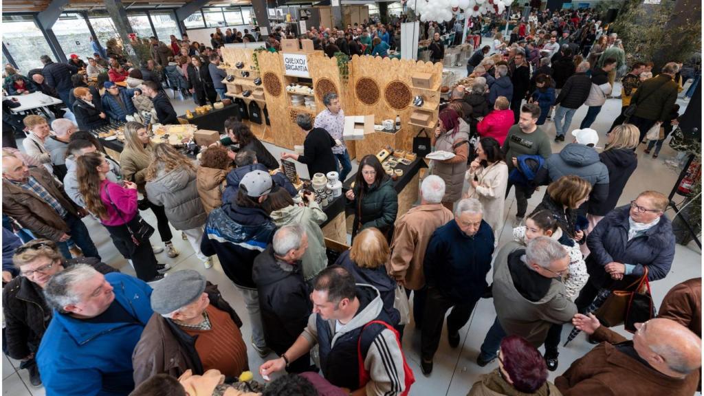 Moeche celebra su tradicional feria del queso cada mes desde 2016