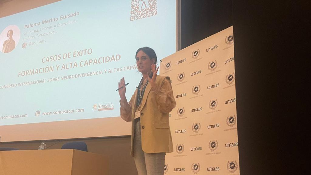 Paloma Merino en una de sus ponencias.