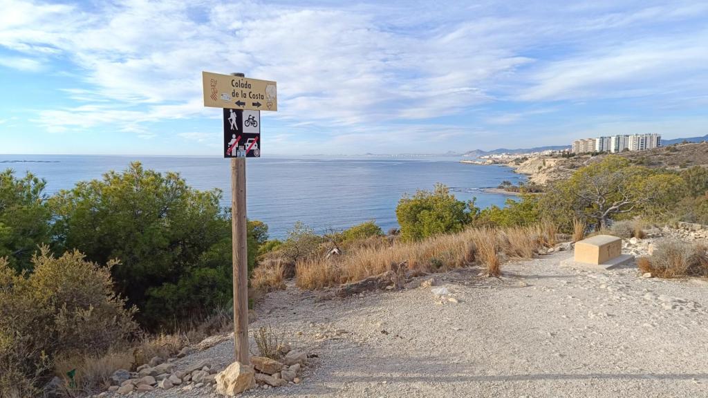 El sendero está muy bien indicado durante todo el trayecto.