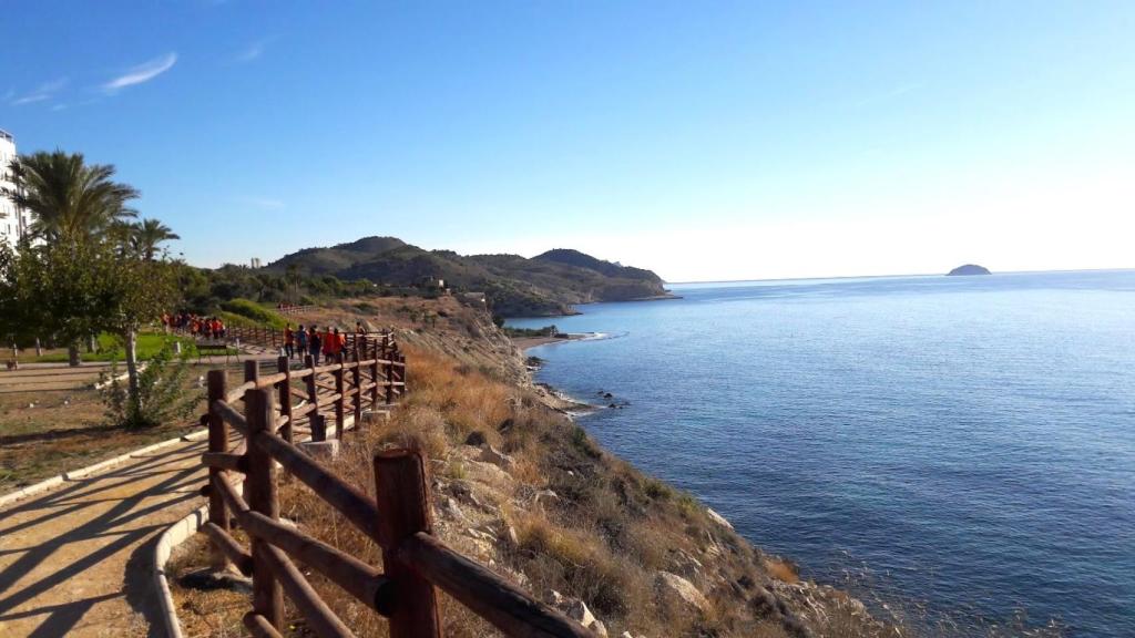 Un tramo del sendero de la Costa de Villajoyosa.