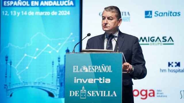 El consejero de la Presidencia de la Junta de Andalucía, Antonio Sanz, en el IV foro económico español.y propiciará una revolución interna