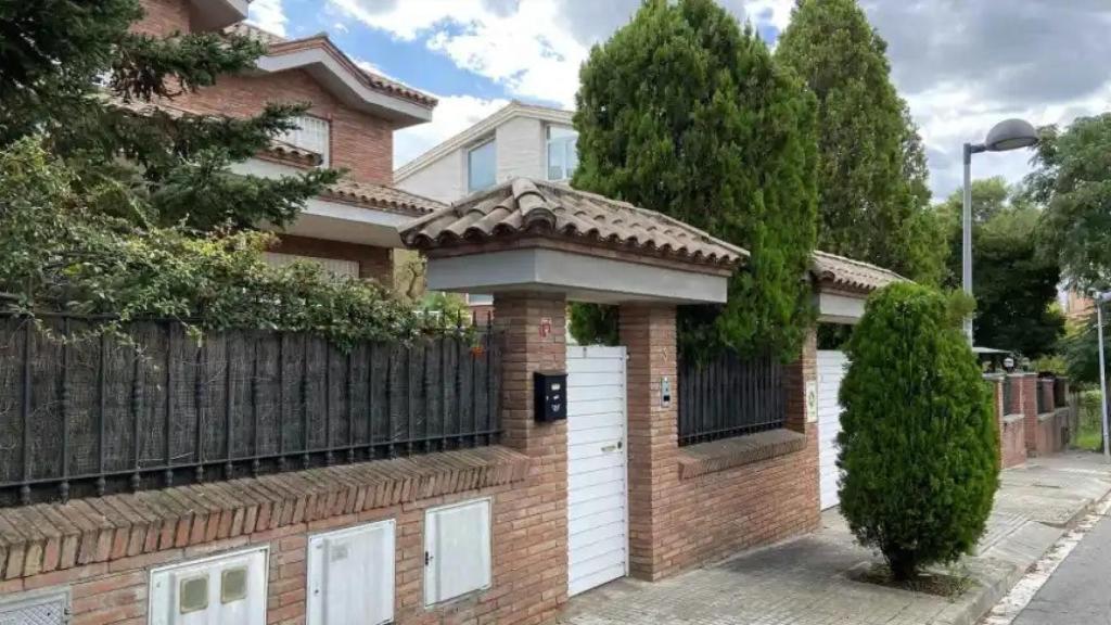 Fachada del chalet de Sant Cugat del Vallès en el que FCS Select tiene su sede fiscal