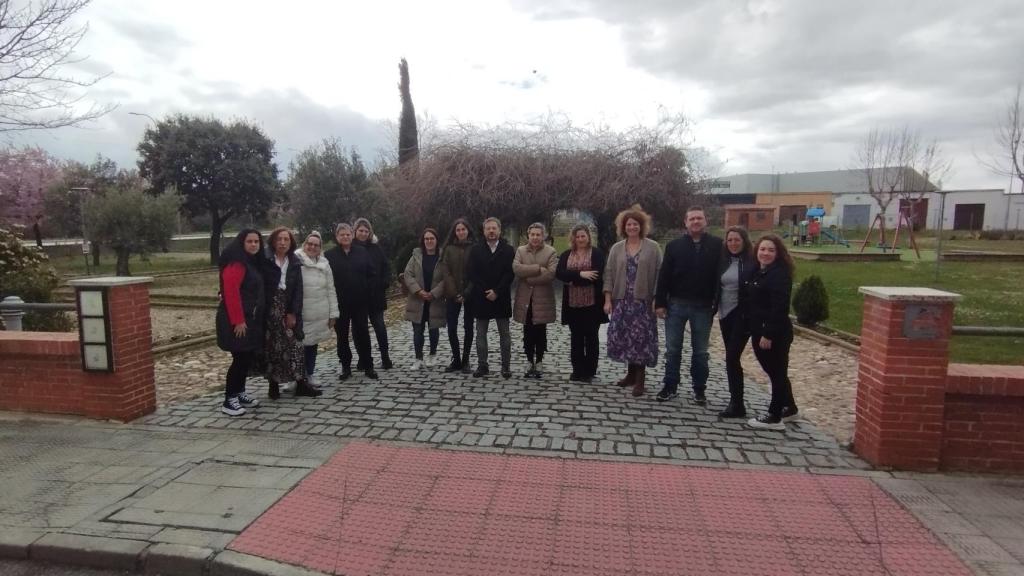 El concejal de Formación y Empleo, Óscar Santos, visitó esta mañana a los 10 alumnos que forman parte del nuevo Programa Mixto de Formación y Empleo ‘Atención Sociosanitaria en Santa Marta