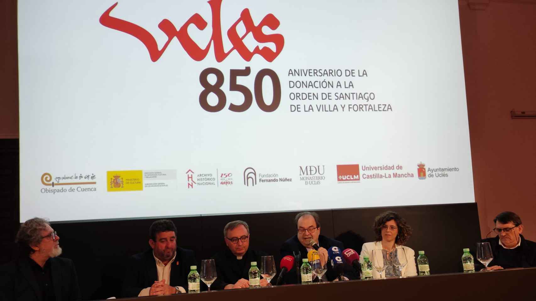 David Pérez, José Luis Serrano, Antonio Fernández, Fernando Núñez, Ana López Cuadrado y Juan Ramón Moreno, de izquierda a derecha.