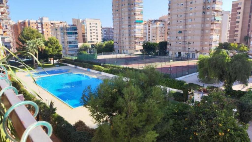 Piso en alquiler en La Albufereta, Alicante.