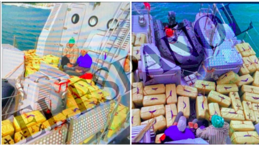 Imágenes de una patrullera marroquí, cargada de droga, ejerciendo de nave nodriza para narcolanchas.