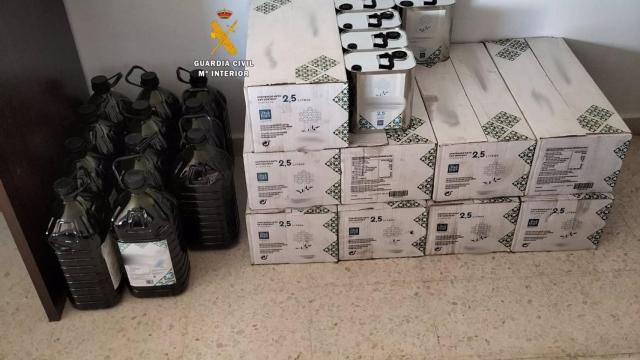 Cuatro detenidos por el robo de más de 6.000 litros de aceite en Teba.