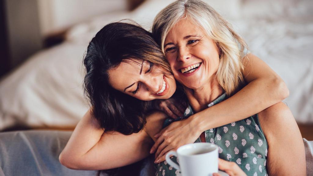 El resultado del enigma de la búsqueda de la felicidad: los abrazos