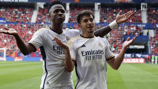 Brahim y Vinicius celebran un gol ante Osasuna.