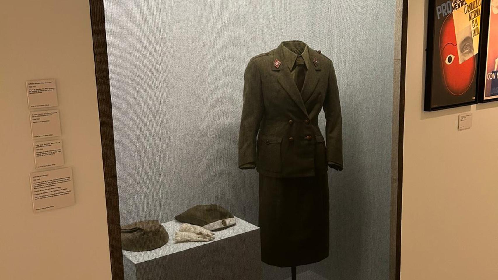 Uniforme expuesto en Madrid, cedido por el Museo de Historia Militar de Málaga.