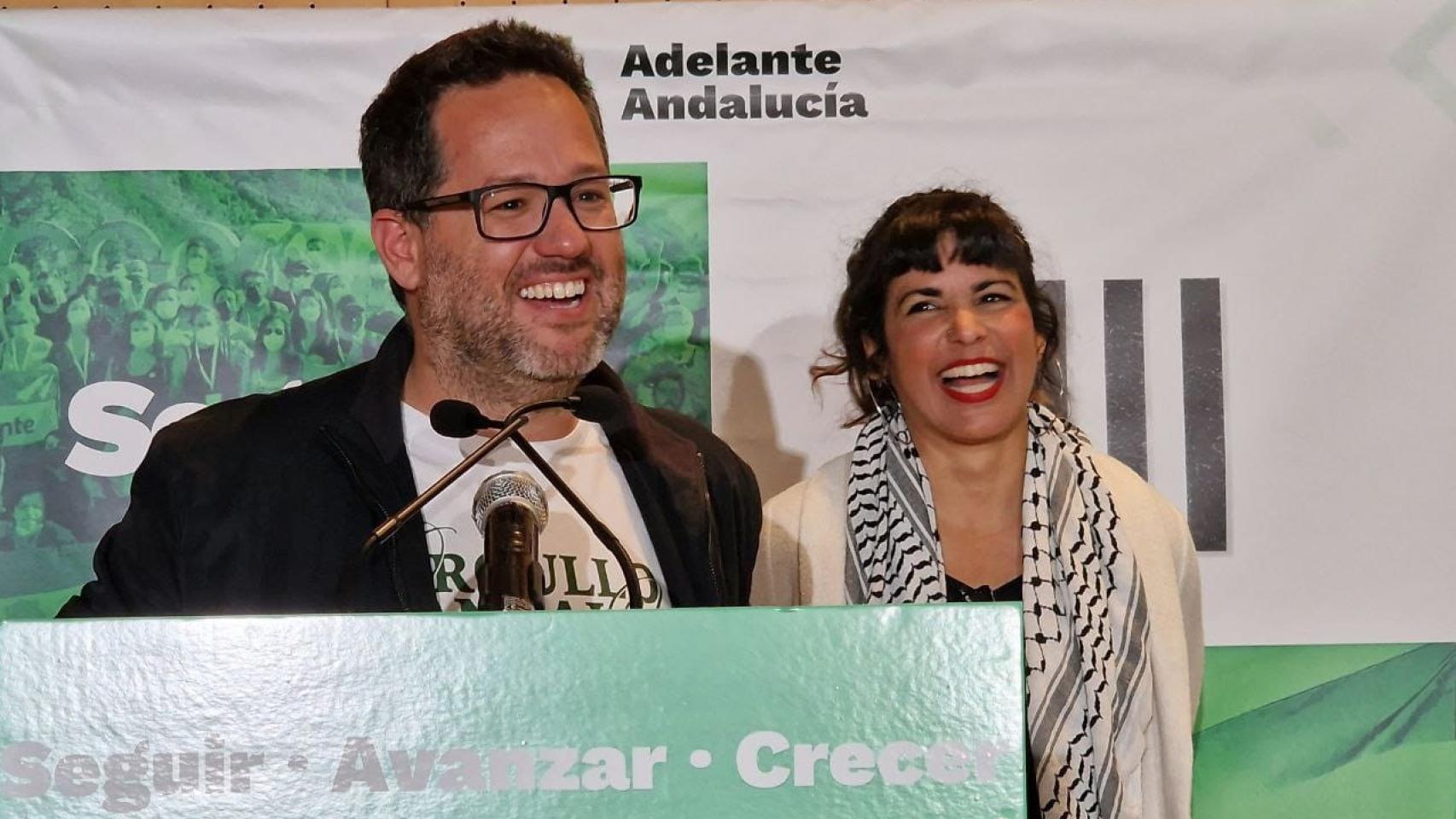 Teresa Rodríguez y el nuevo portavoz de Adelante Andalucía, José Ignacio García, en la III asamblea del partido.