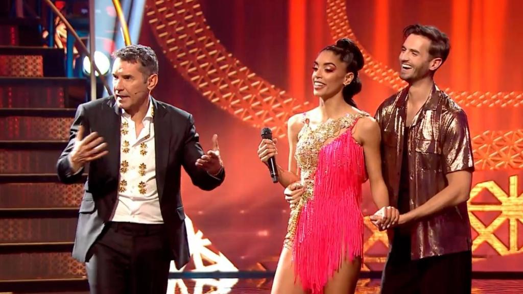 Jesús Vázquez, Athenea Pérez y Sergi Pedrós en 'Bailando con las estrellas'.